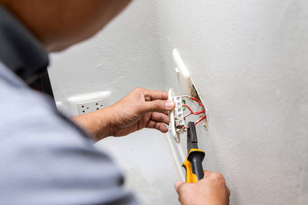 Best Affordable Emergency Electrician  in Hanley Hills, MO